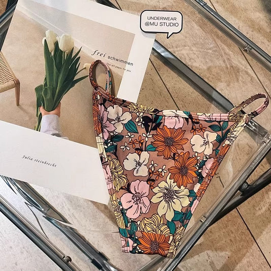 QS Graffiti Flower Thin Strap Briefs (4 Packs)