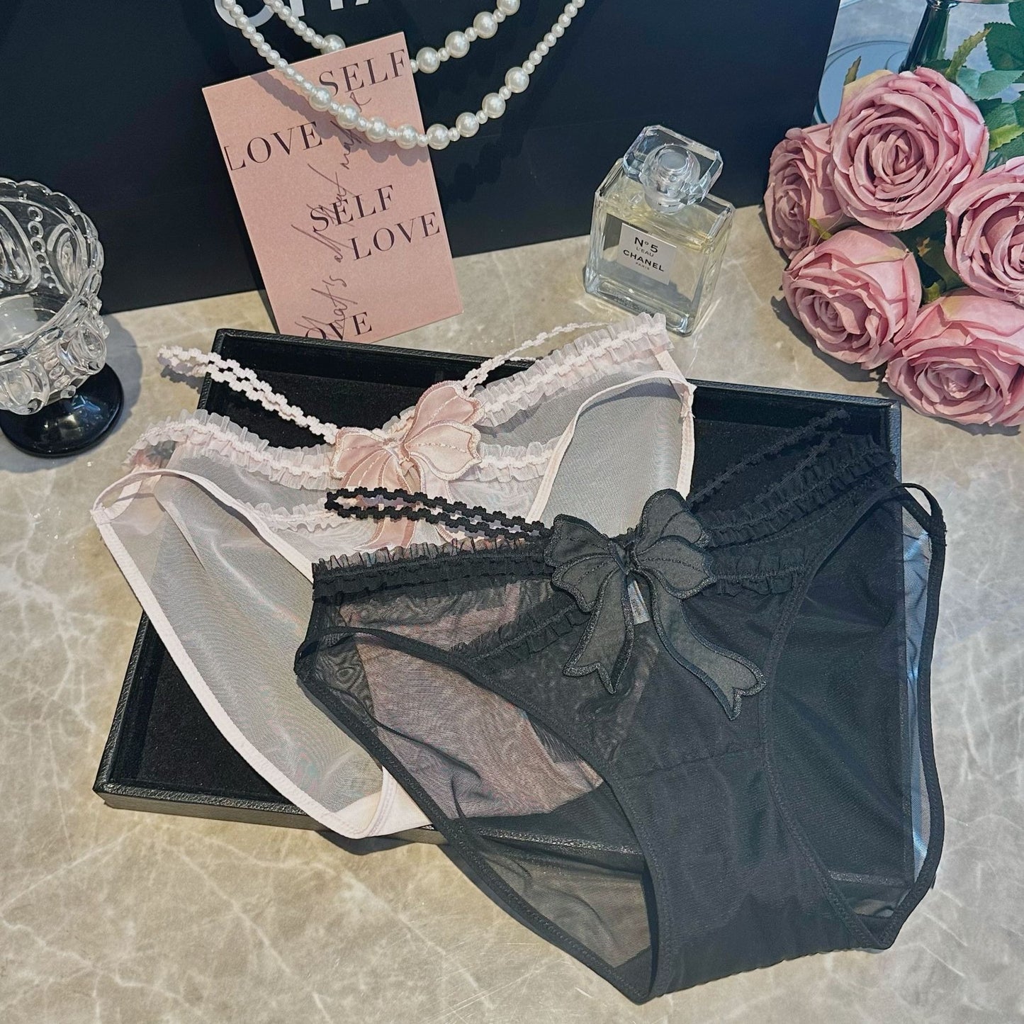 QS Lace Bow Briefs (4 Packs)