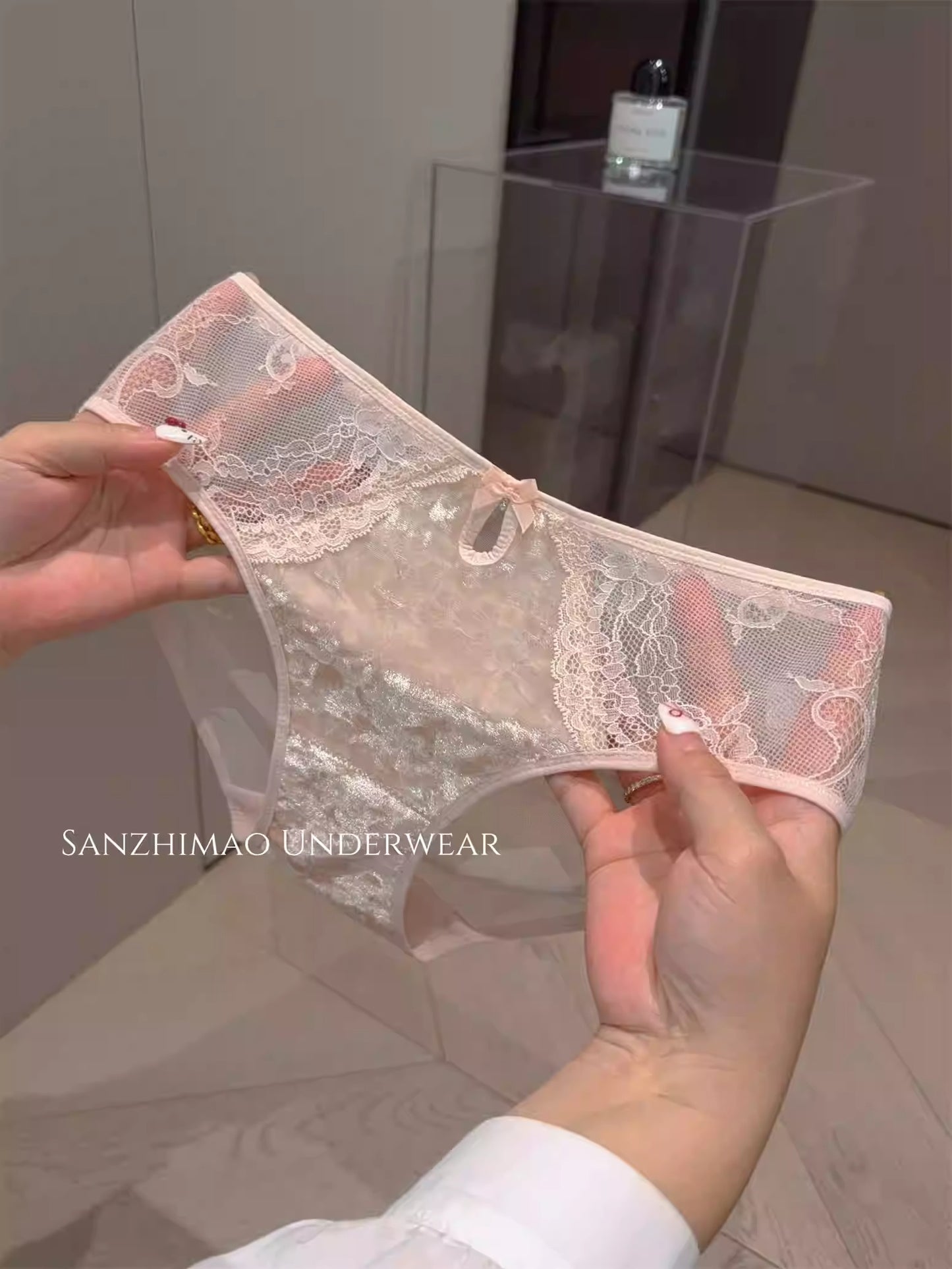 QS Velvet Openwork Lace Panties (4 Packs)