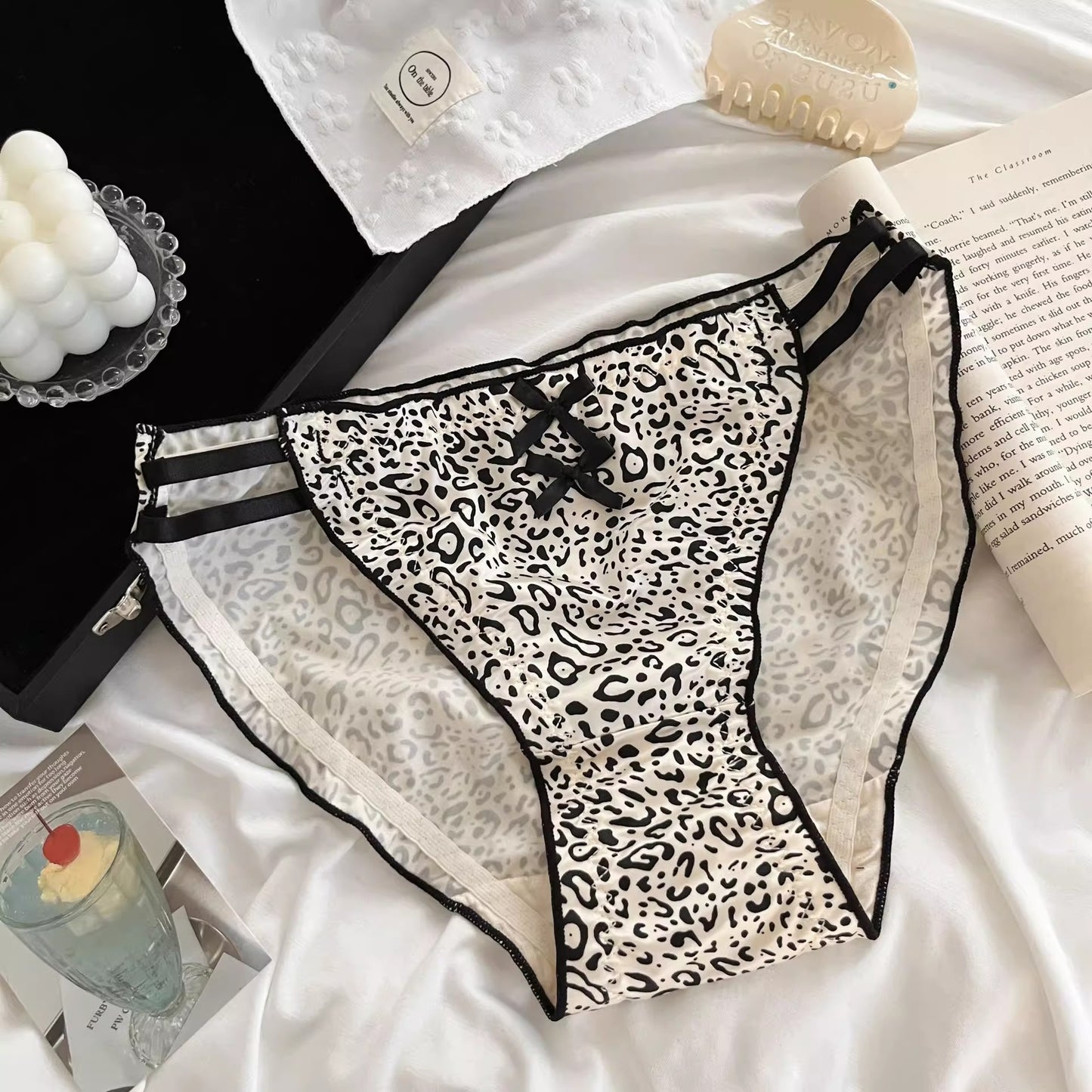 QS Satin Bow Cutout Briefs (4 Packs)