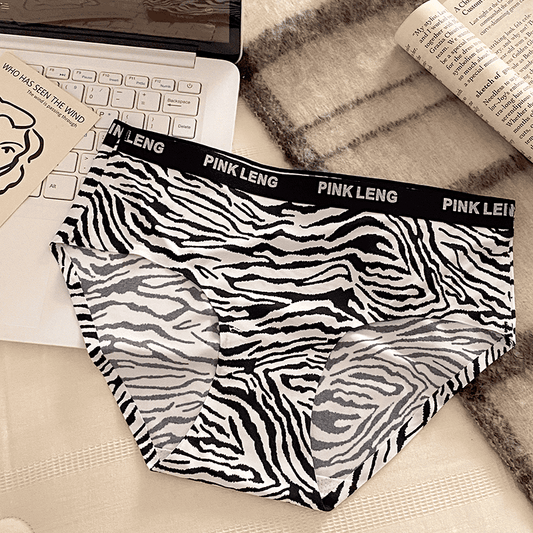 SZ Women Bold Leopard Print Briefs