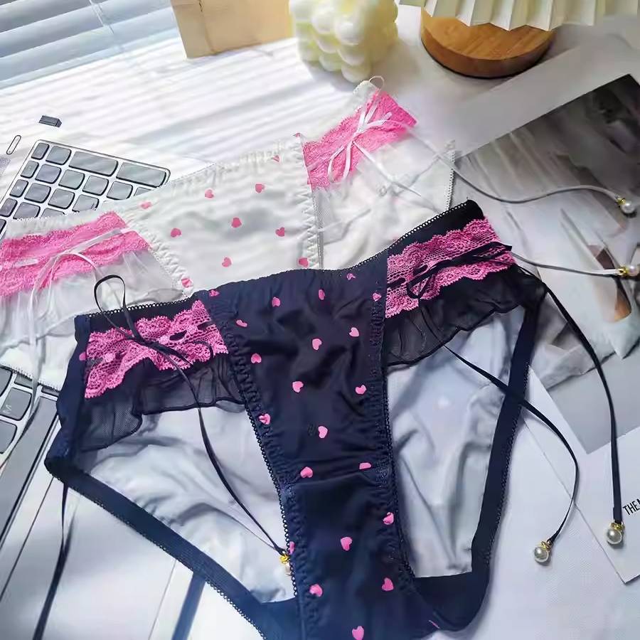 QS Sweet Heart Print Silky Briefs