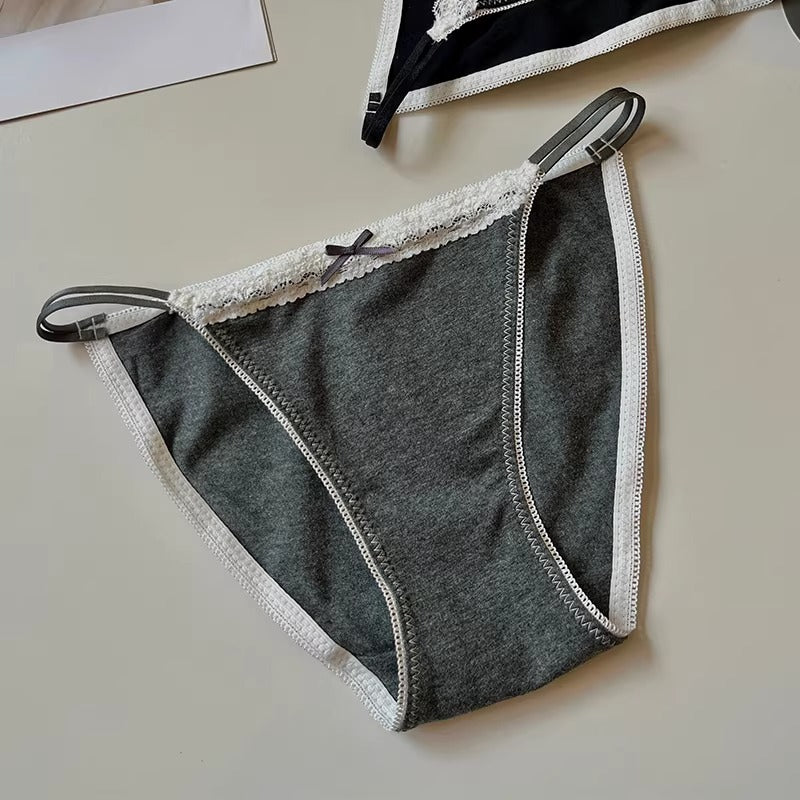 QS High-slit Lace Trim Sexy Briefs (4 Packs)