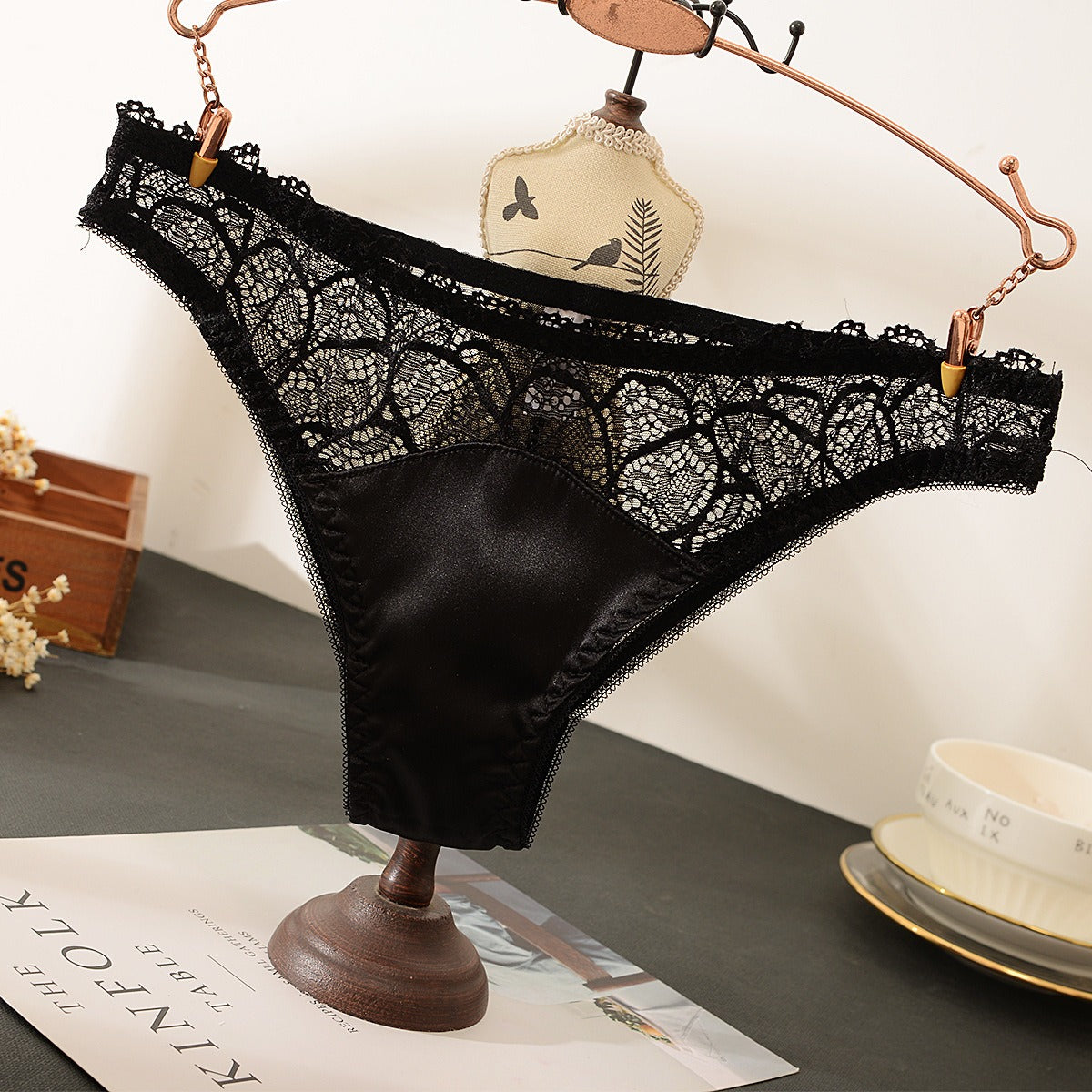 QS Sexy Low Waist Lace Thong