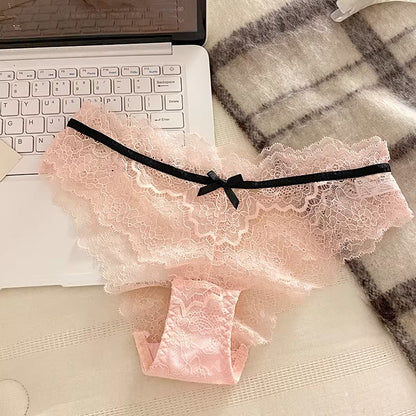 QS Contrasting-Color Lace Panties