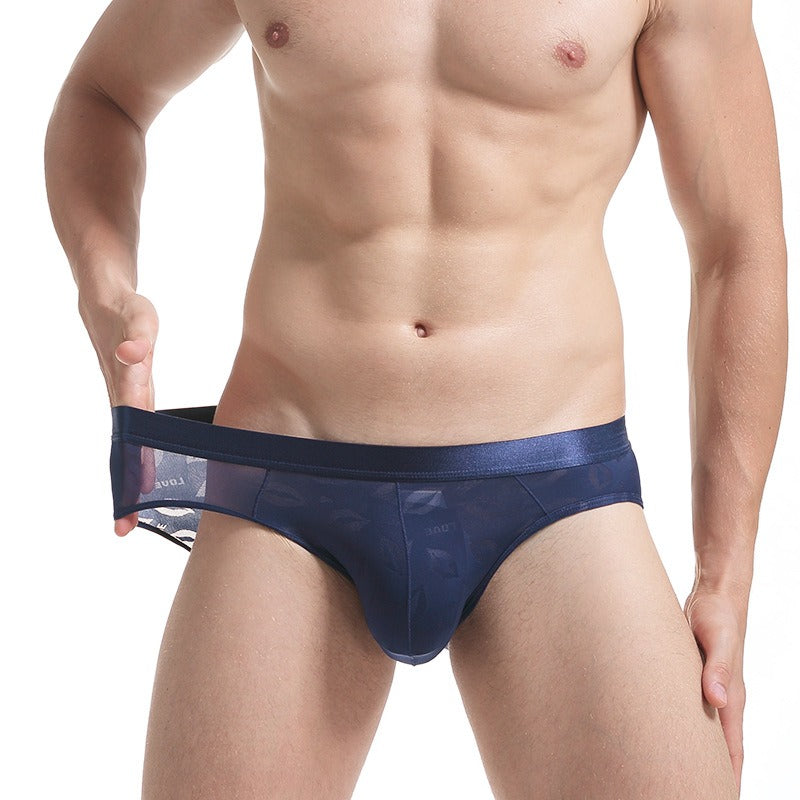 QS Sexy Lip Jacquard Breathable Briefs