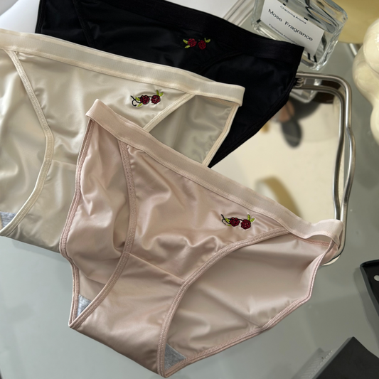 QS Embroidered Rose Briefs (4 Packs)