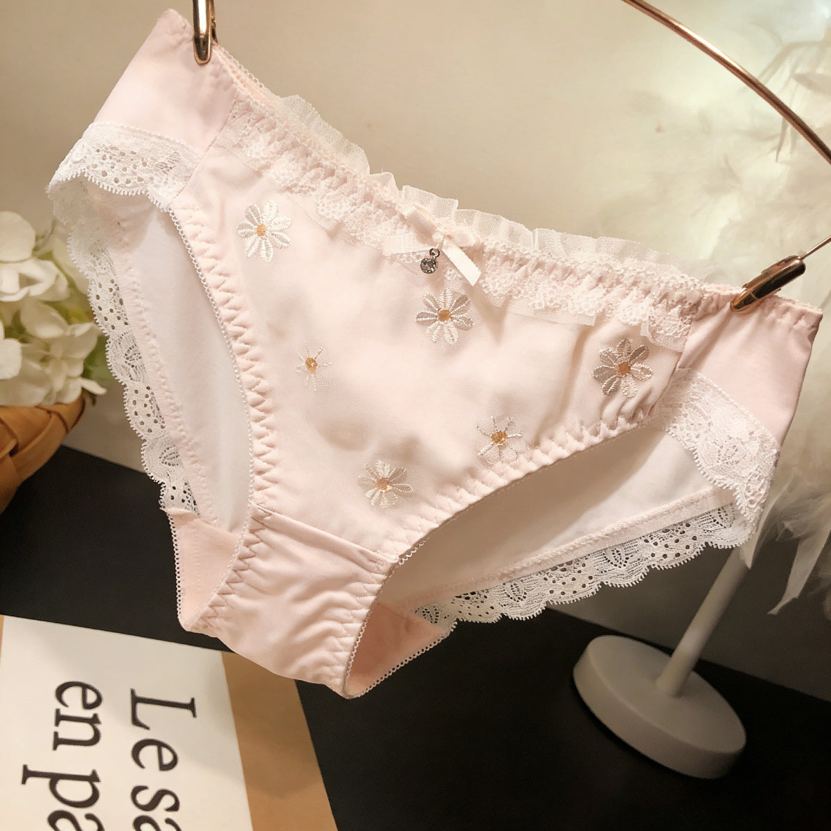 QS Daisy Embroidered Panties (4 Packs)