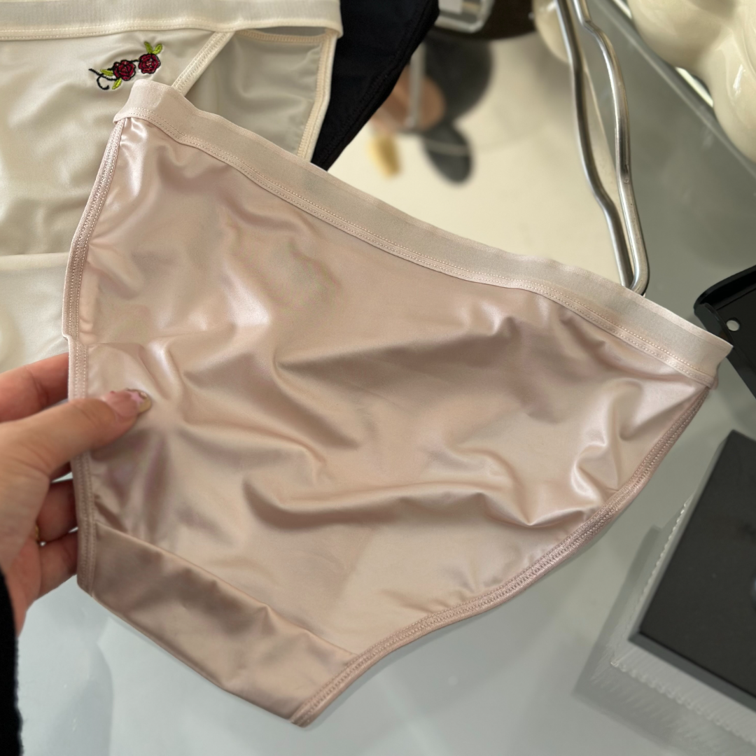 QS Embroidered Rose Briefs (4 Packs)