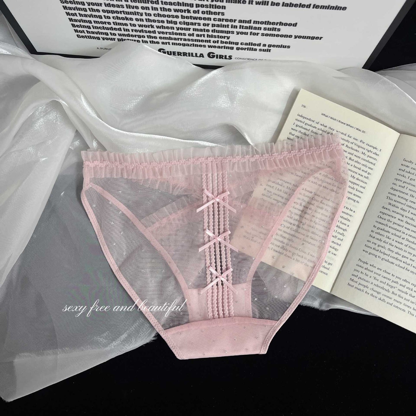 ZD Pleated Lace Detail