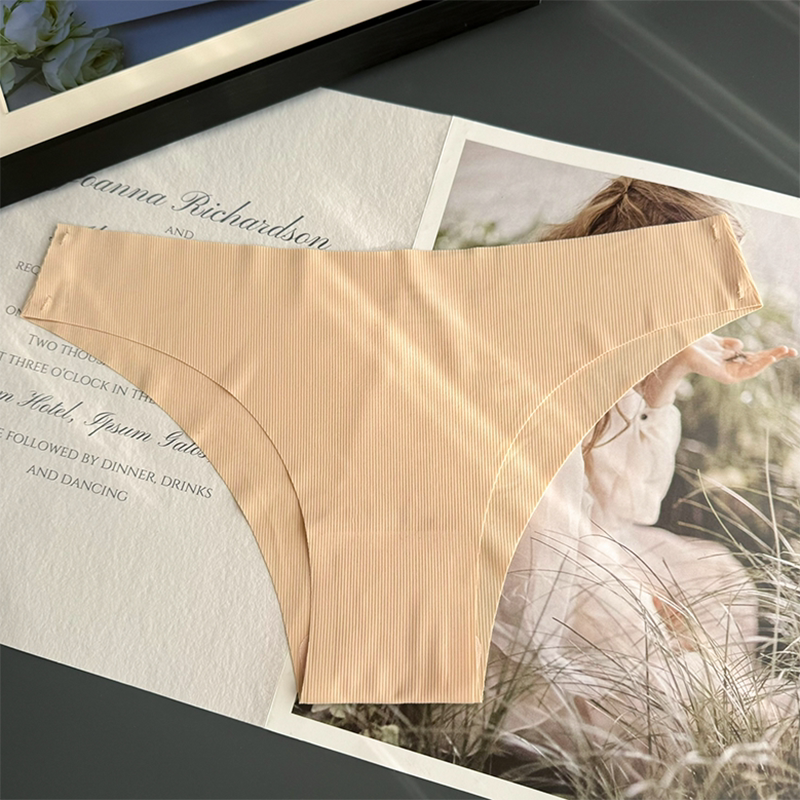Thin Vertical Stripe Ice Silk Seamless One-Piece Low-Rise Briefs