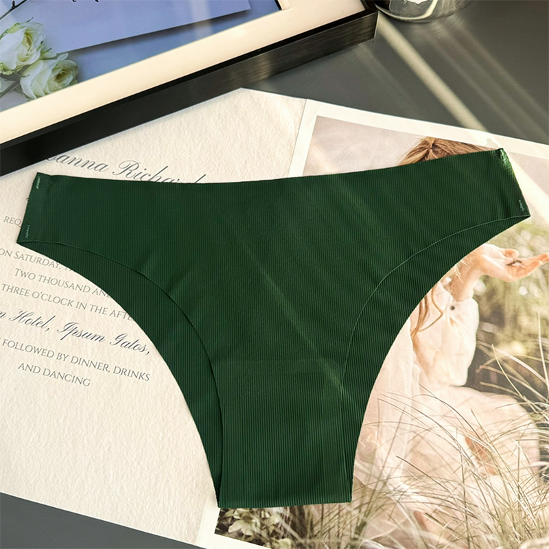 Thin Vertical Stripe Ice Silk Seamless One-Piece Low-Rise Briefs