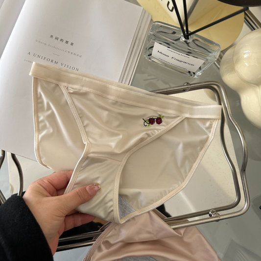 QS Embroidered Rose Briefs (4 Packs)