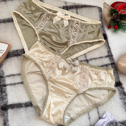 QS Satin Bow Panties